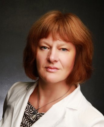 Полякова Марина Николаевна Кандидат педагогических наук, доцент кафедры дошкольной педагогики института детства РГПУ имени А.И.Герцена.Почетный работник общего образования. Автор более 80 публикаций. Педагогический стаж 36 лет